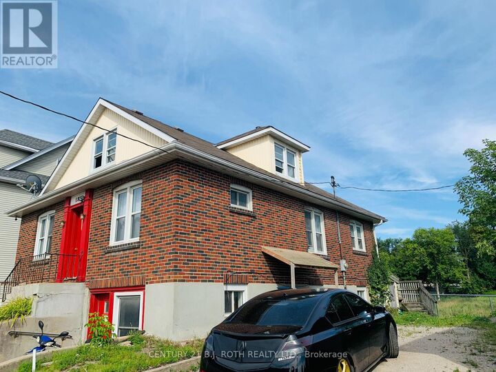 Property Photo:  156 Dunlop Street West  ON L4N 1B2 