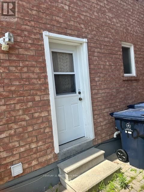 Property Photo: 46 Meandering Trail ON M1B 6E3