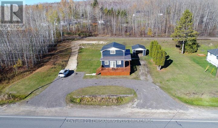 Property Photo:  374886 11B Highway  ON P0J 1C0