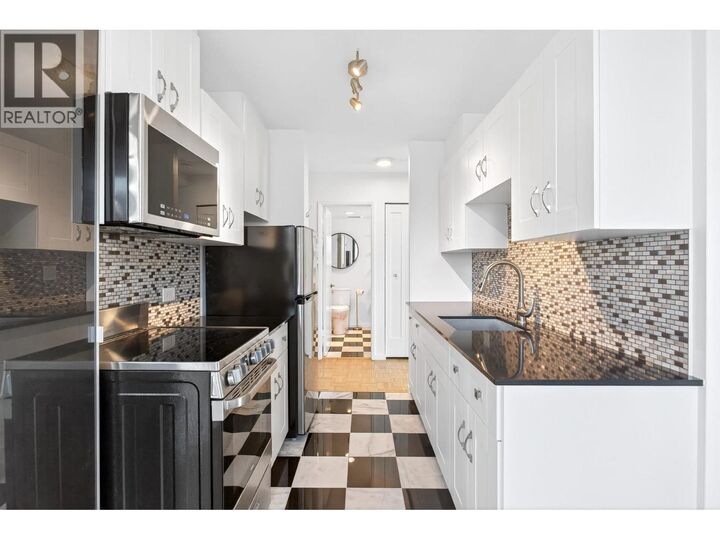 Photo de la propriété:  1330 Harwood Street 804  BC V6E 1S8