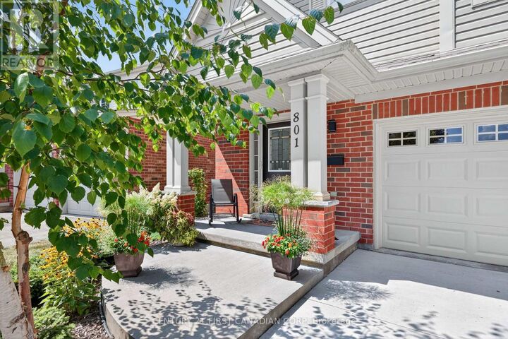 Photo de la propriété:  801 North Leaksdale Circle  ON N6M 1L9