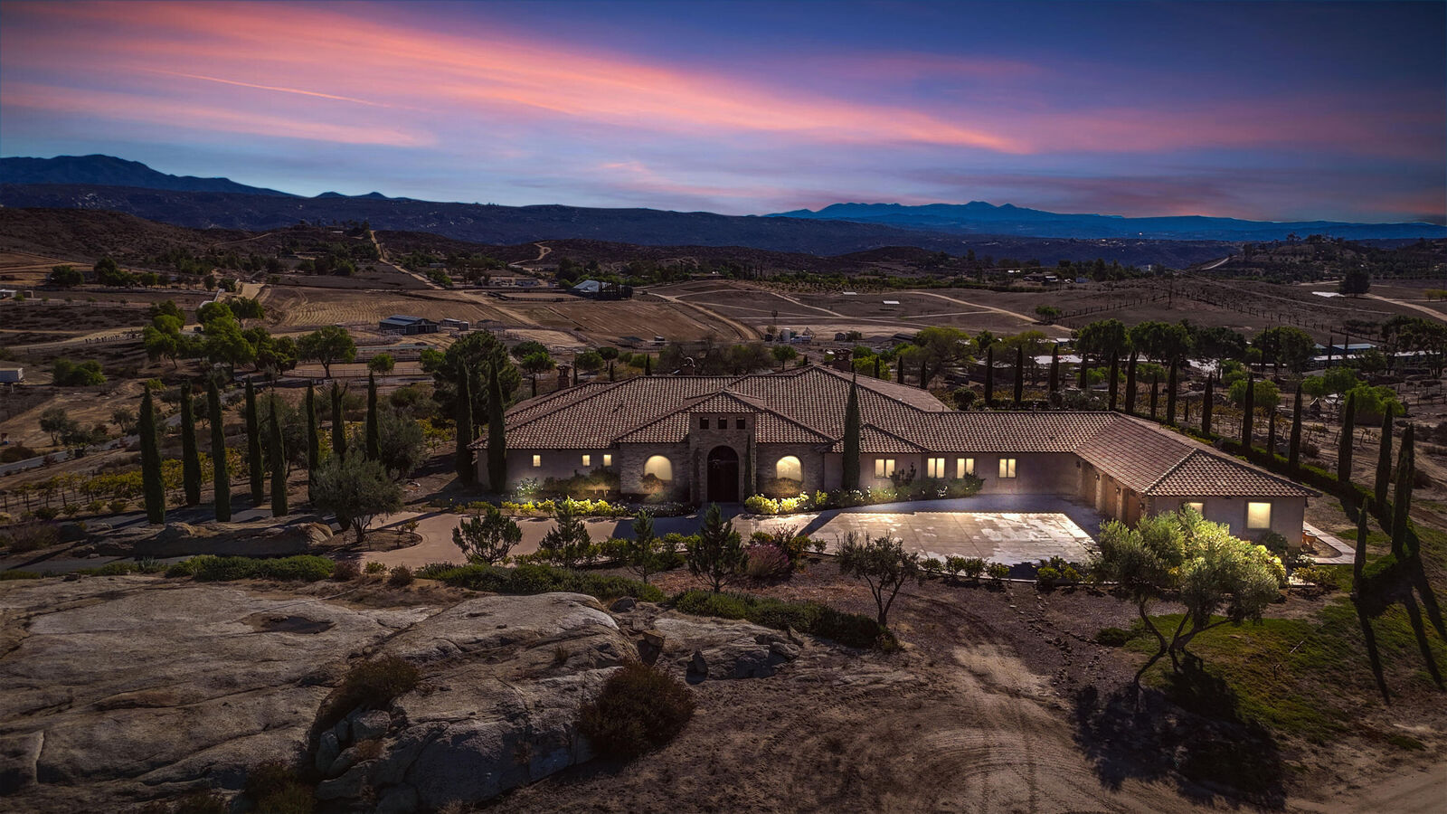 Property Photo:  39345 San Ignacio Road  CA 92544