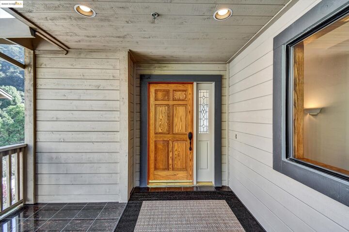 Property Photo:  616 Gravatt Dr  CA 94705 