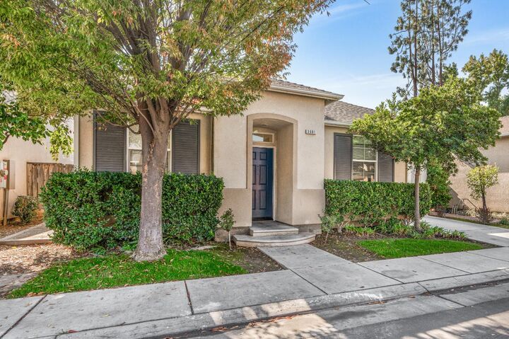 Property Photo:  3681 W Pomegranate Lane  CA 93711