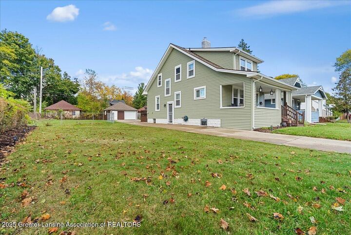 Property Photo: 1812 S Genesee MI 48915