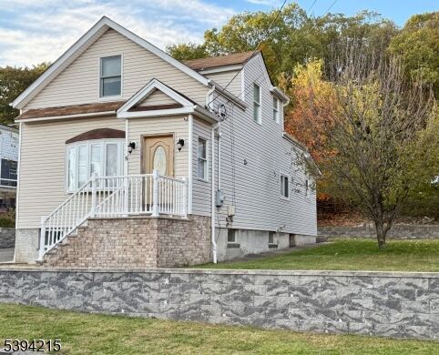 Property Photo:  8 Avenue B  NJ 07508 