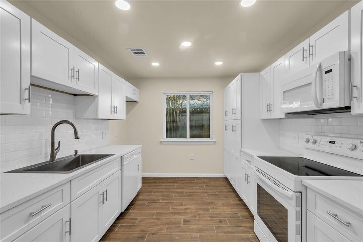 Property Photo:  1831 Country Village Boulevard  TX 77338 