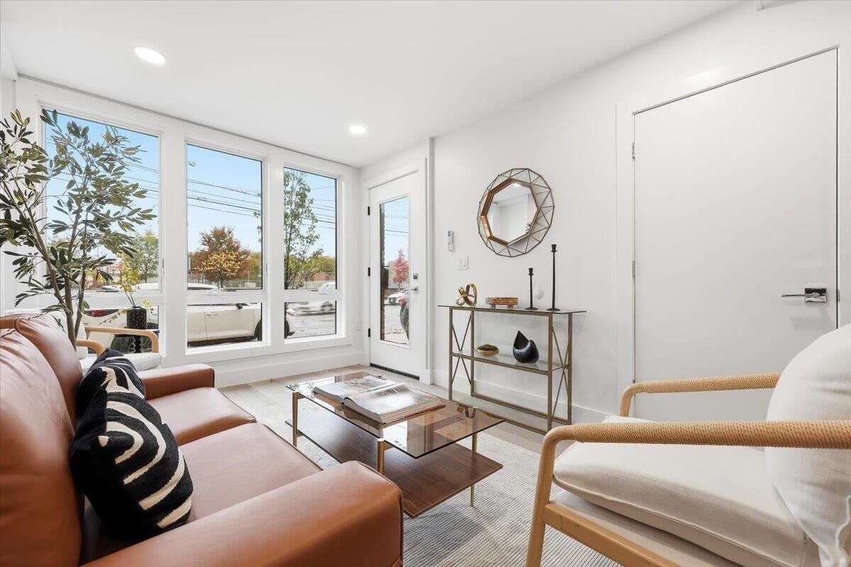 Property Photo:  184 Central Ave 1A  NJ 07307 