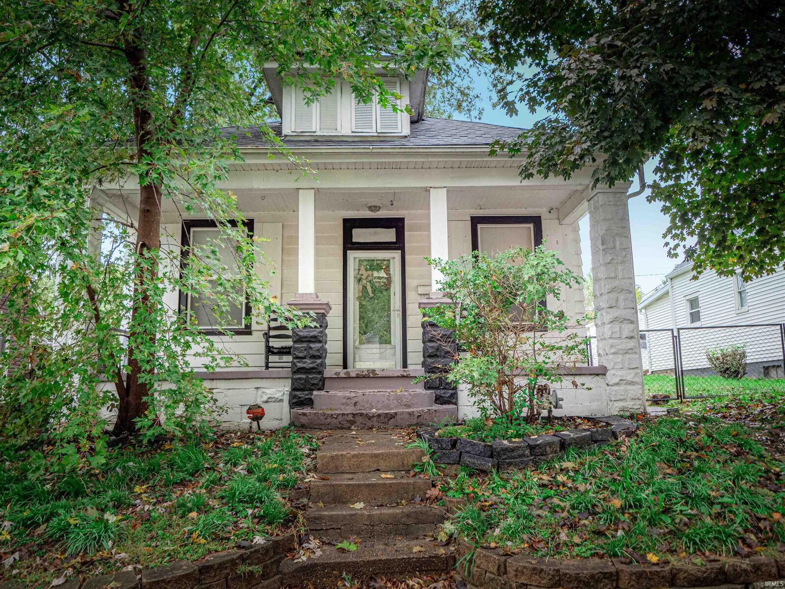 Property Photo:  3011 Forest Avenue  IN 47712 