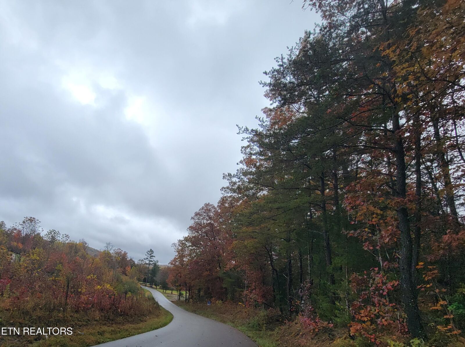 Property Photo: 6605 Grave Hill Rd TN 37841