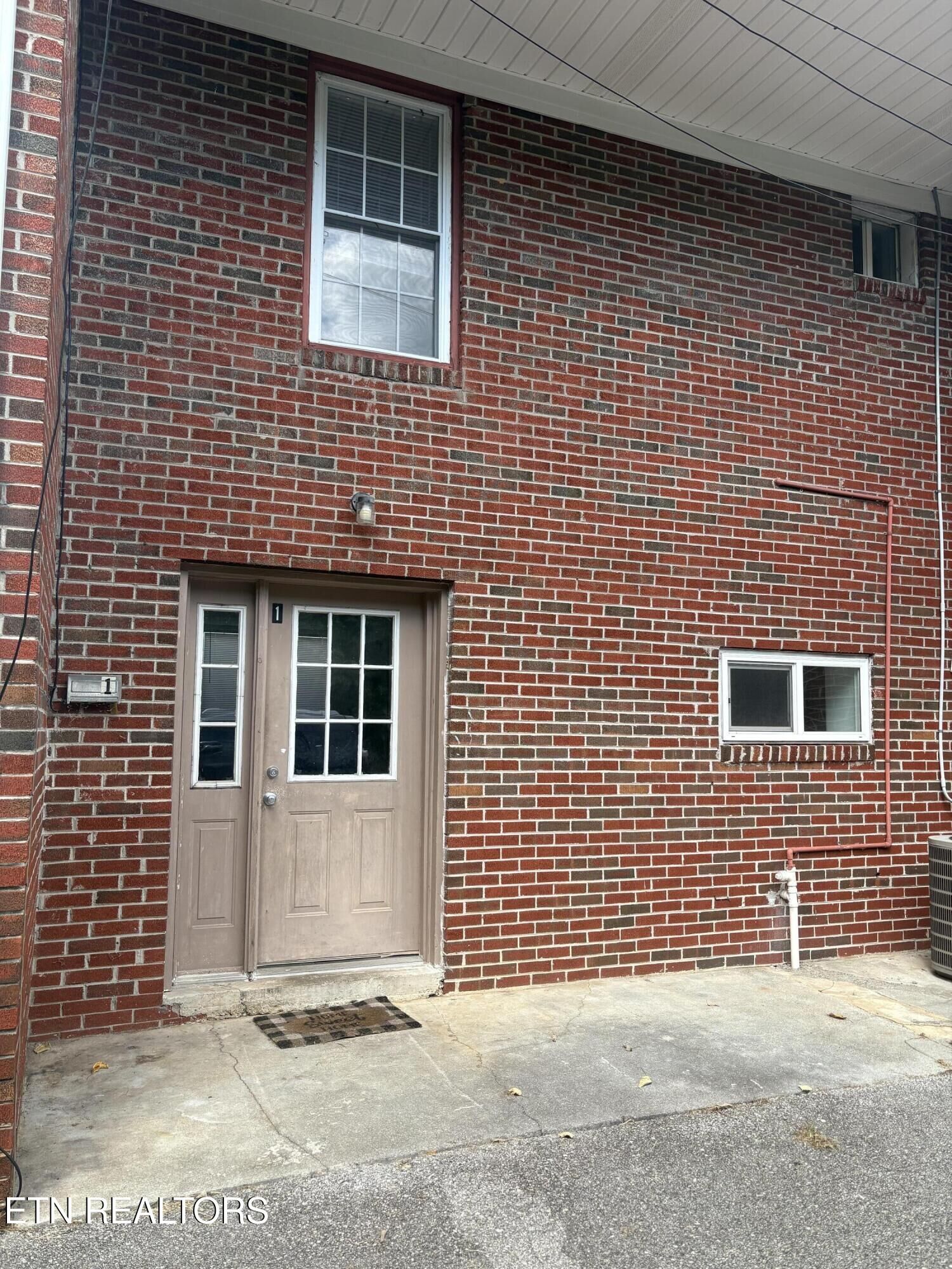 Property Photo:  926 Kingston Ave 1  TN 37854