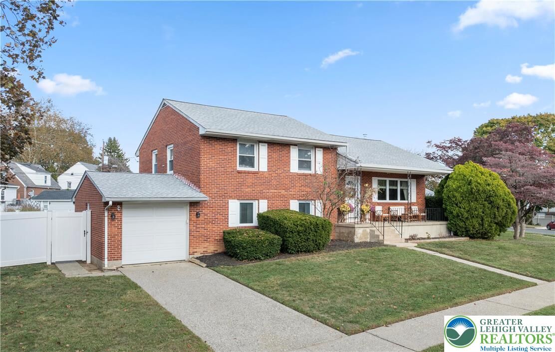 Property Photo: 515 Turner Street PA 18018