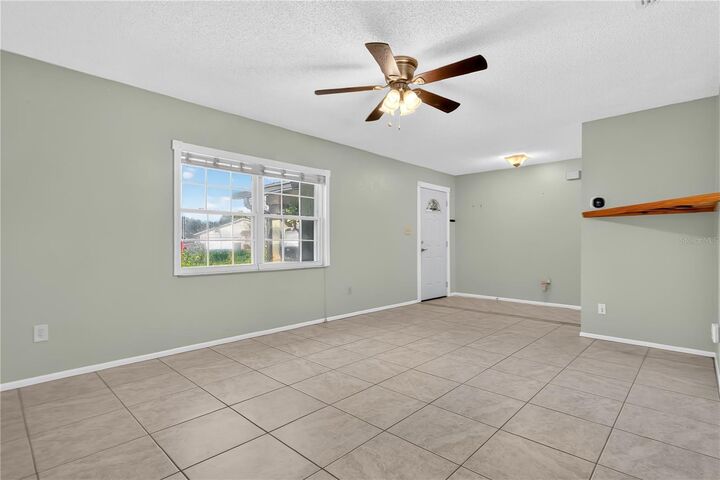 Property Photo:  1501 Gelm Court  FL 32825