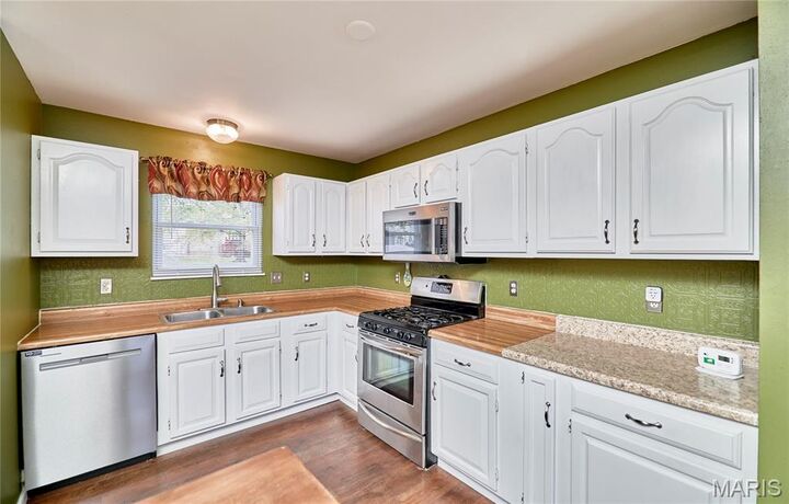 Property Photo:  27 Sunny Hill Boulevard  MO 63376 