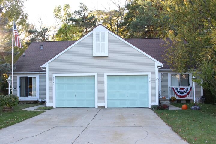 18165 Mohawk Drive  Spring Lake MI 49456 photo