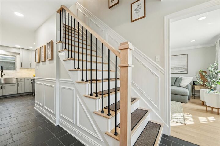 Property Photo: 116 E Orchard Street IL 60005