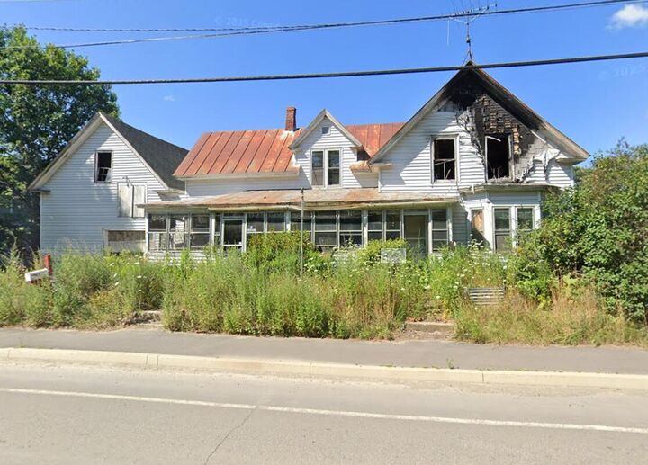 Property Photo:  71 Pittsfield Avenue  ME 04943 