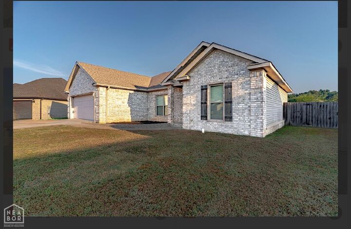 Property Photo:  1116 Gregory Court  AR 72405