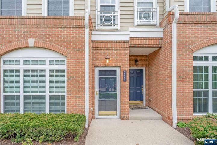 Property Photo:  1412 Hamilton Street  NJ 07109 