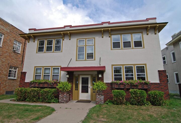 3917 Chicago Avenue  Minneapolis MN 55407 photo