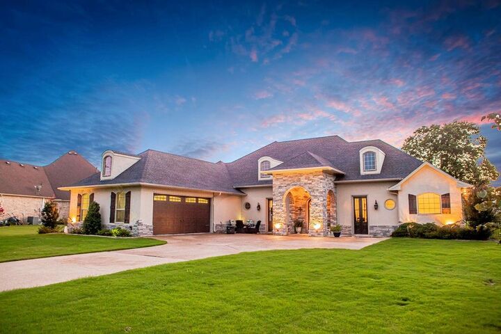 Property Photo:  104 Ryder Cup  TX 75771 