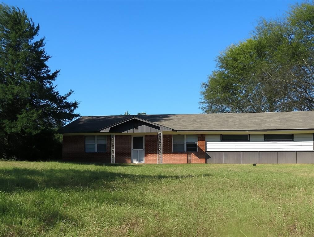 Property Photo:  285 County Road 2205  TX 75773