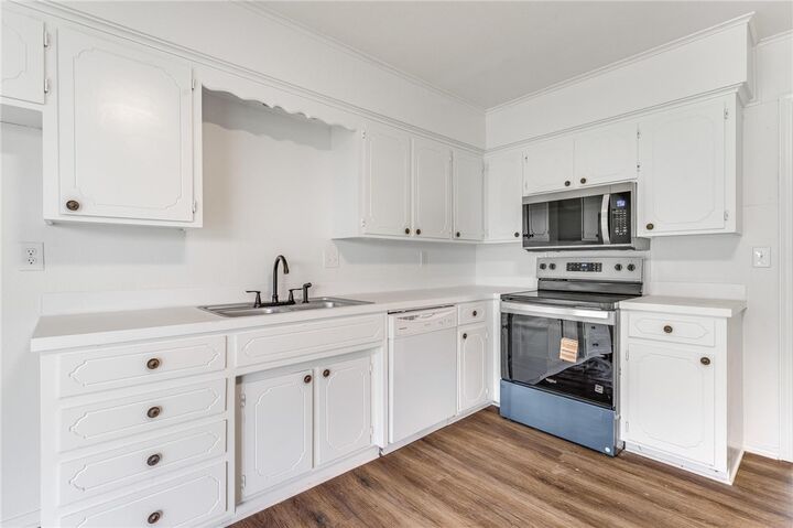 1410 W Bishop Drive  Rogers AR 72756 photo