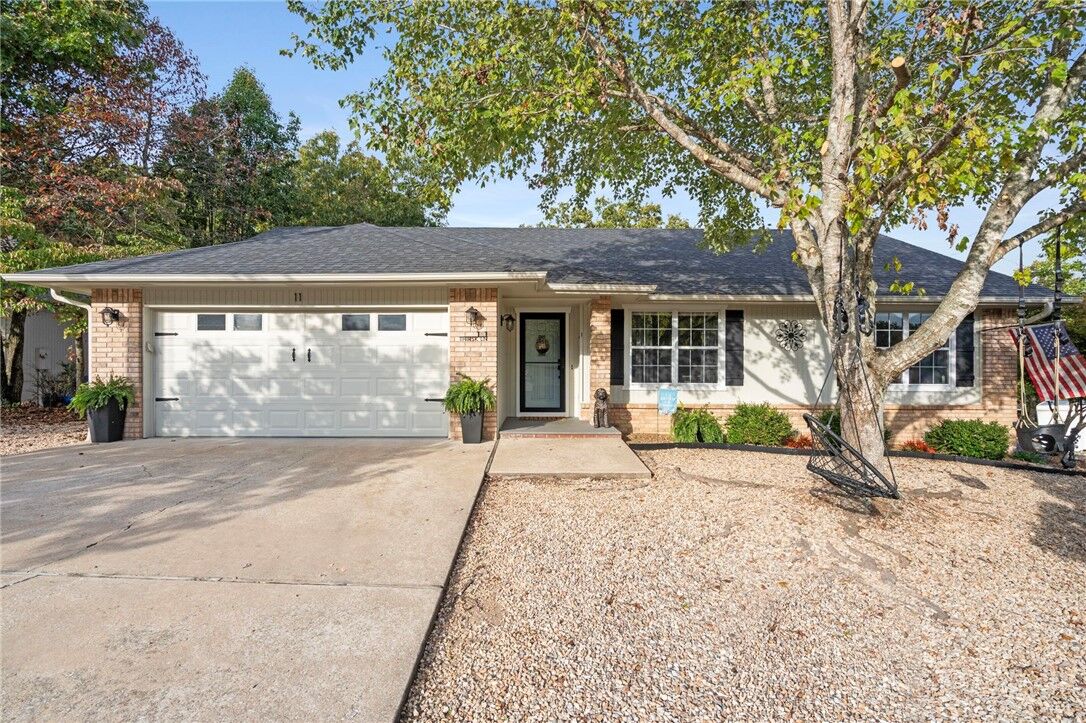 Property Photo:  11 Thirsk Lane  AR 72714