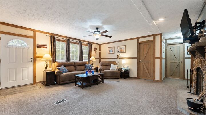 Property Photo:  9037 Pine Grove Road  AR 72734