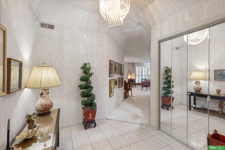 Property Photo:  770 N 93 Street 1B4  NE 68114-9999 