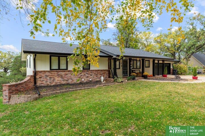 Property Photo:  444 Skyline Drive  NE 68022 