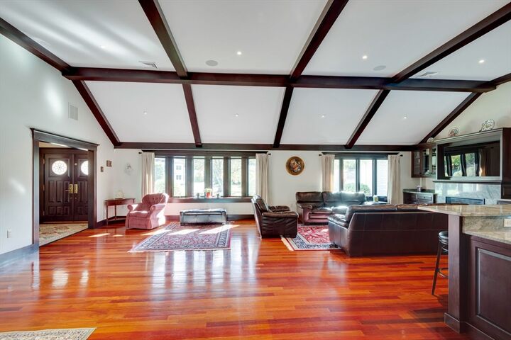 Property Photo:  10 Viking Rd  MA 01890 