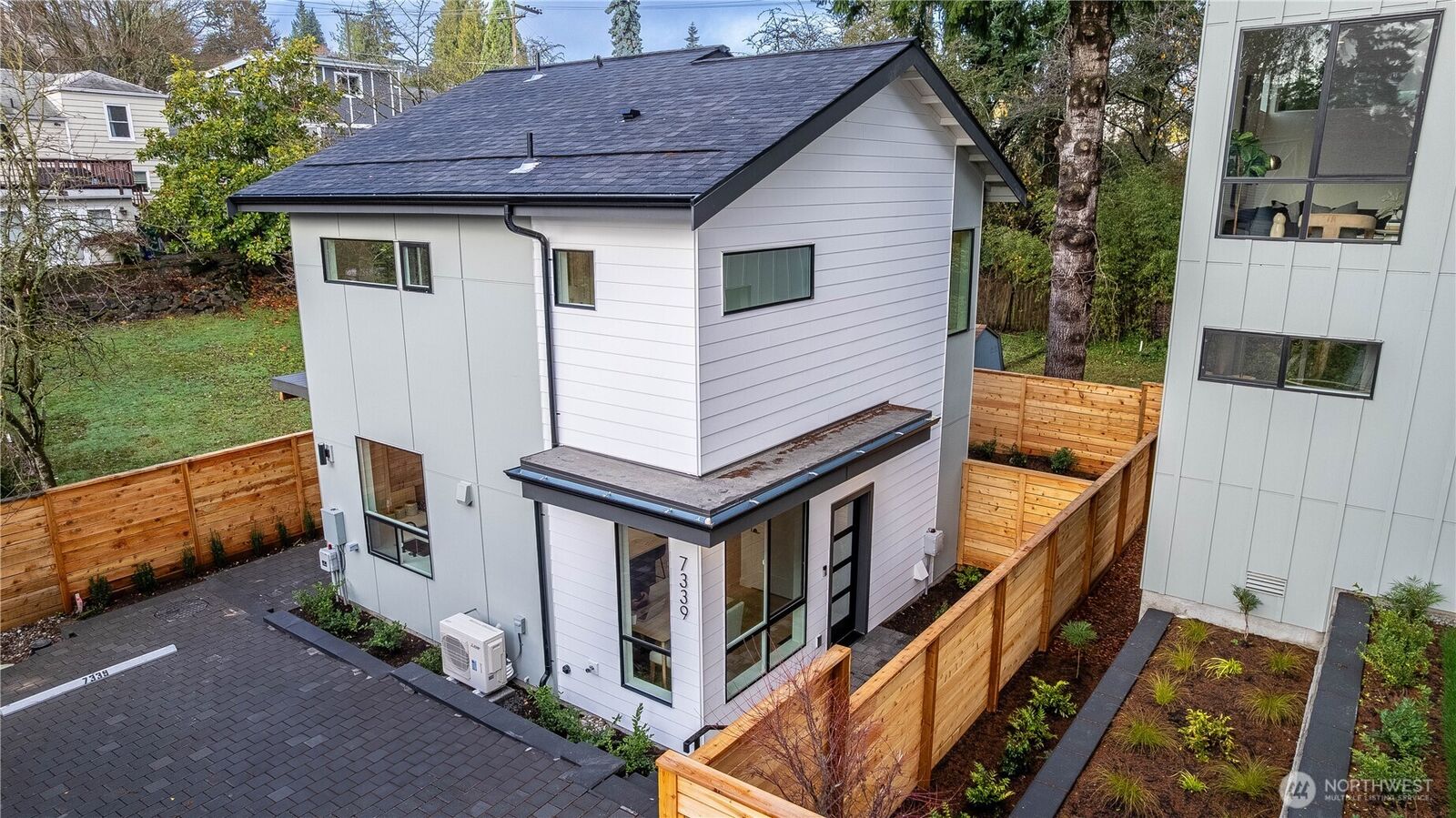 Property Photo:  7339  21st Avenue NE  WA 98115 