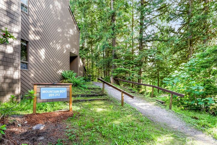 Property Photo:  10500  Mt Baker Hwy 207  WA 98244