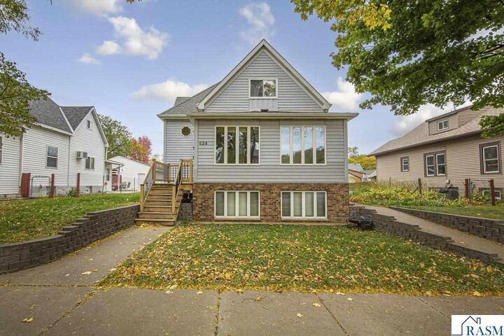 Property Photo: 624 W 5th Street MN 56001