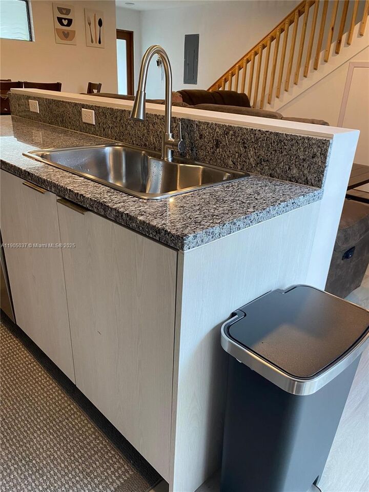 Property Photo:  916 NW 8th St 3  FL 33034 