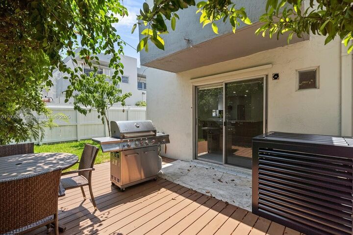 Property Photo: 3597 SW 17th St 3597 FL 33145