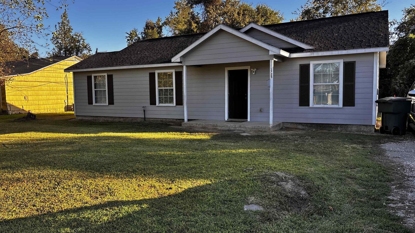 Property Photo: 1725 Rivercrest TX 77703