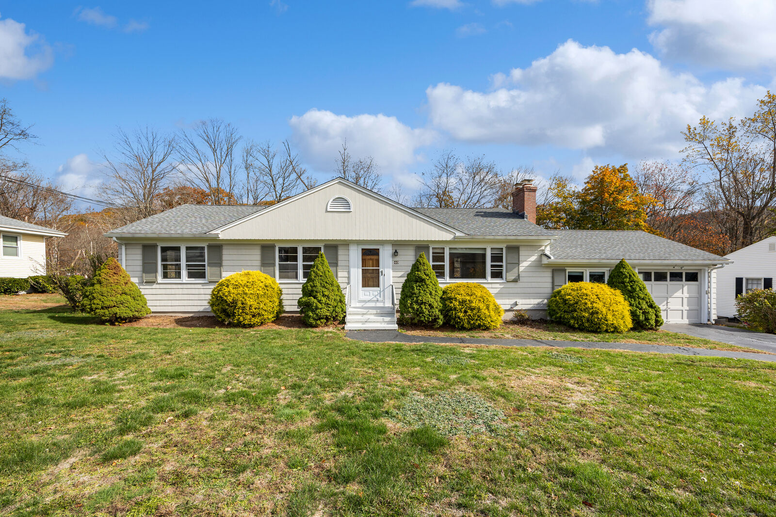 Property Photo: 40 Macarthur Drive CT 06518