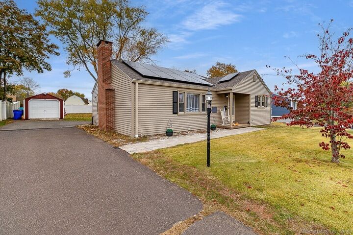 Property Photo:  37 Two Stone Drive  CT 06109 