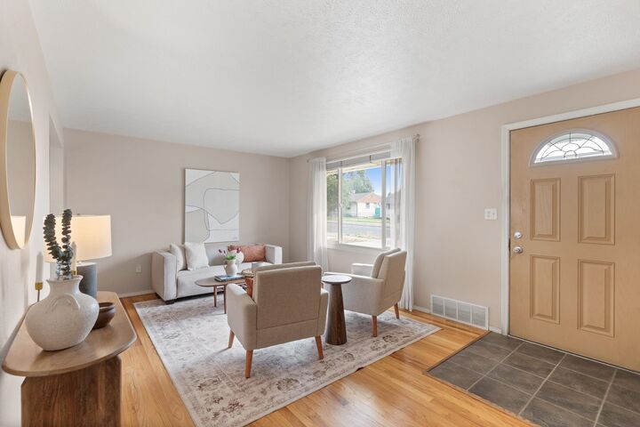 Property Photo:  3016 W Eloika Ave  WA 99205