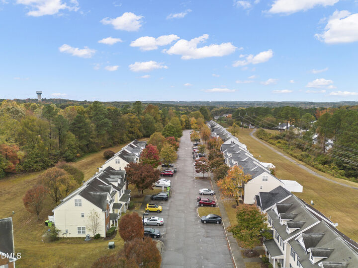 Property Photo: 907 Savin Landing NC 27545