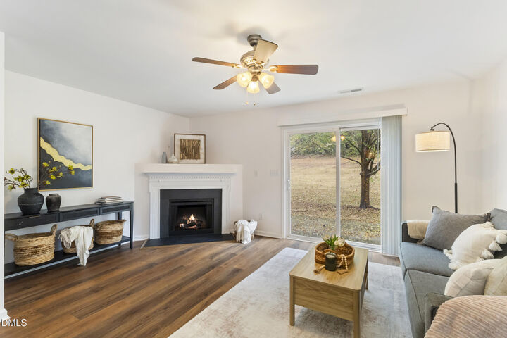 Property Photo:  907 Savin Landing  NC 27545