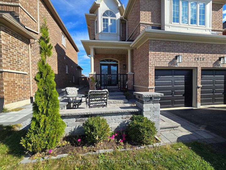 Property Photo: 1979 Riverton Street ON L1K 0P4