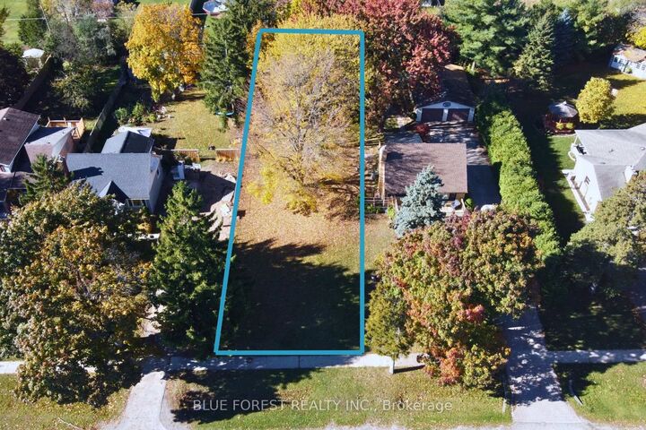 Property Photo:  947 Dearness Drive  ON N6E 1N6 