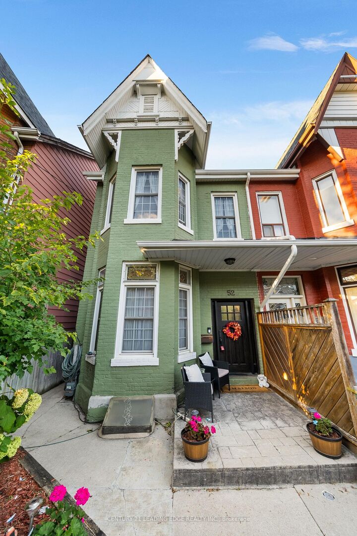 Property Photo: 52 Florence Street ON M6K 1P5