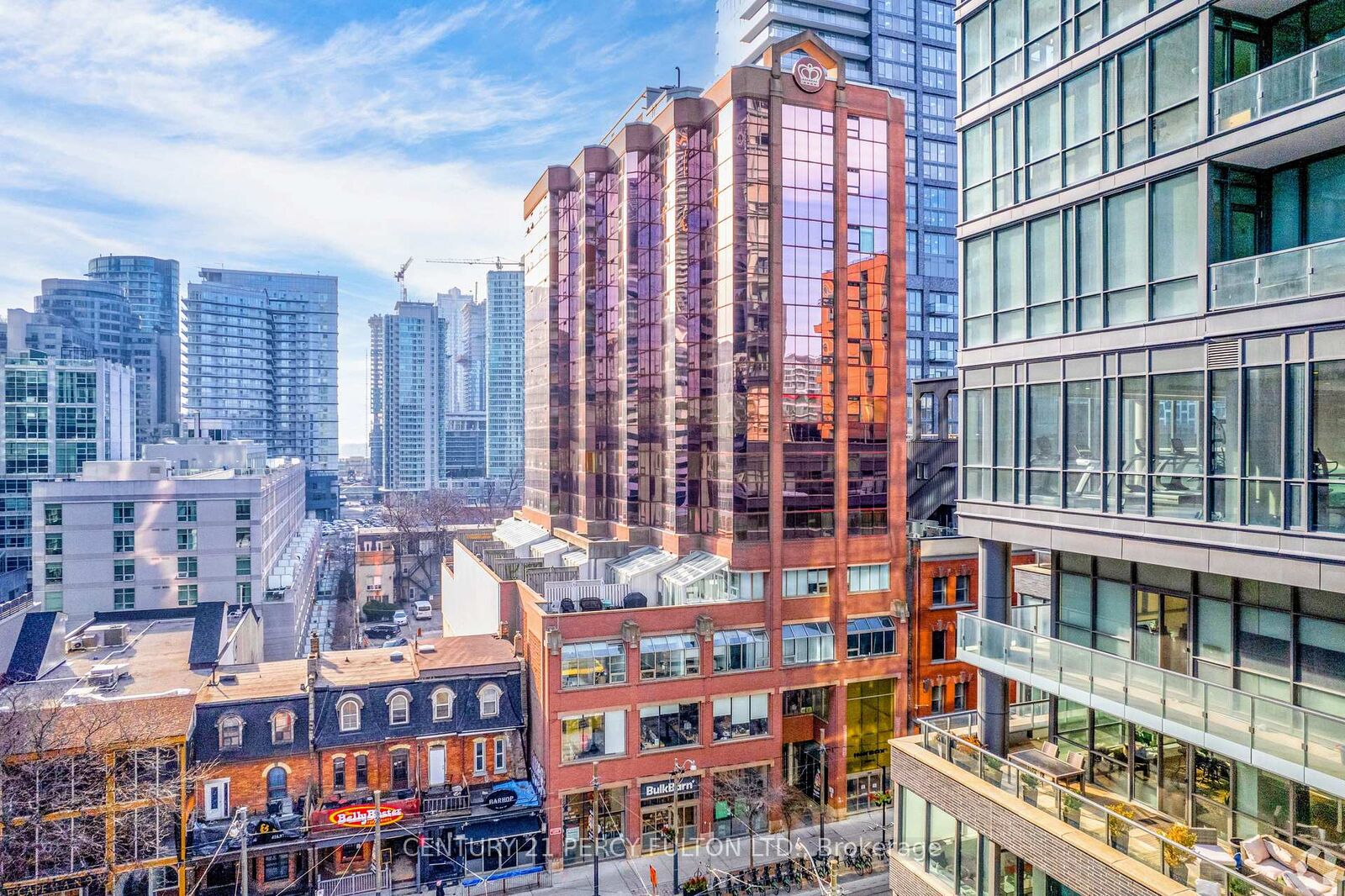 Property Photo: 393 King Street W 1204 ON M5V 3G8