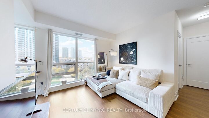 Photo de la propriété: 120 Harrison Garden Boulevard 633 ON M2N 0H1