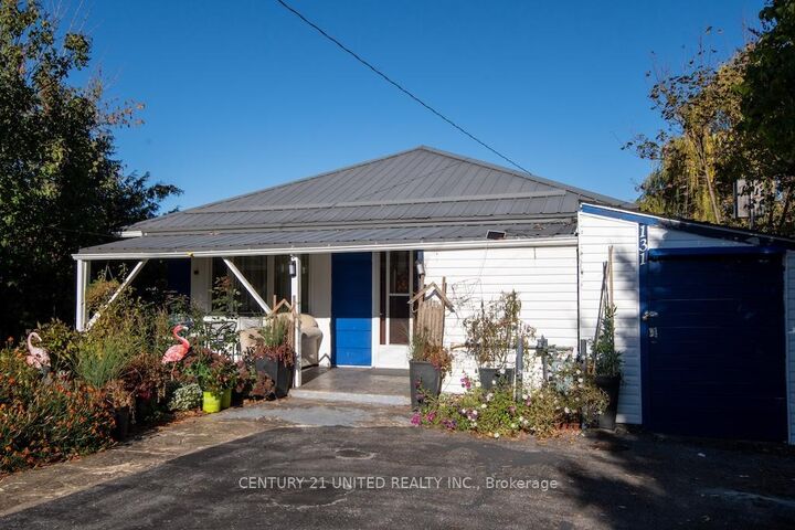 Property Photo:  131 Homewood Avenue  ON K0L 1Y0