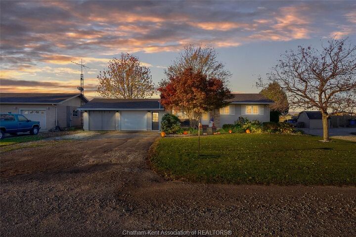 23990 Winter Line Road  Pain Court ON N0P 1Z0 photo